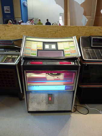 DMC-TZ7- 1/30 Sek. bei f / 3,3- 270