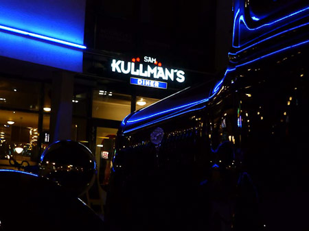 DMC-TZ31- 1/8 Sek. bei f / 4,9- 12