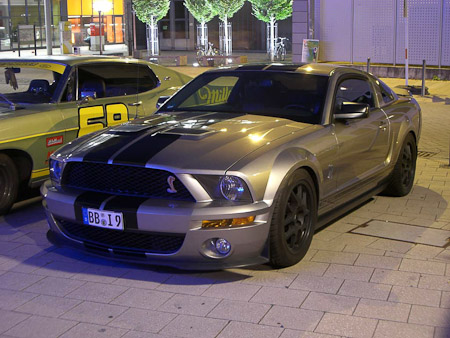 EX-Z700- 3,2 Sek. bei f / 3,3- 119