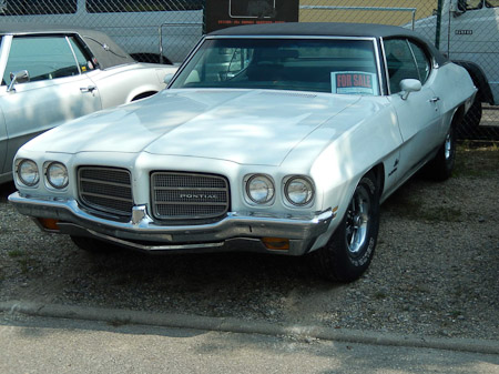 COOLPIX S9500- 1/800 Sek. bei f / 4,8- 226