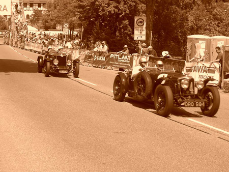 EX-Z700- 1/500 Sek. bei f / 4,1- 165