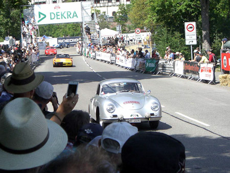 EX-Z700- 1/1000 Sek. bei f / 5,2- 165