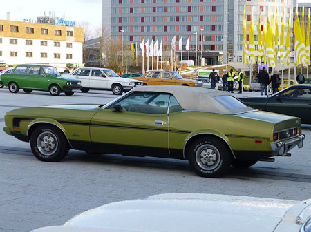 DMC-TZ31- 1/100 Sek. bei f / 5,2- 236