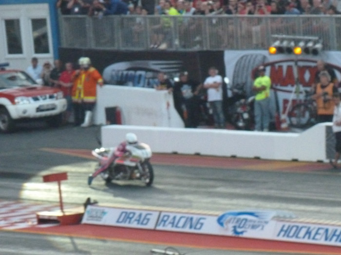 DMC-TZ10- 1/80 Sek. bei f / 4,9- 223