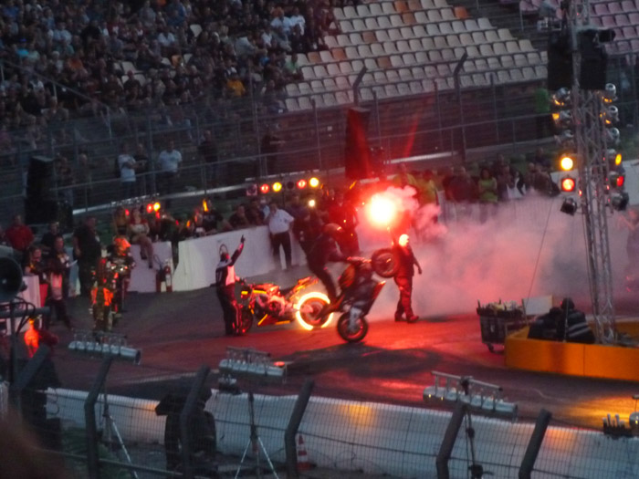 DMC-TZ10- 1/40 Sek. bei f / 4,9- 223