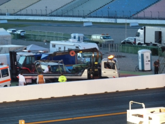 DMC-TZ10- 1/10 Sek. bei f / 4,5- 223