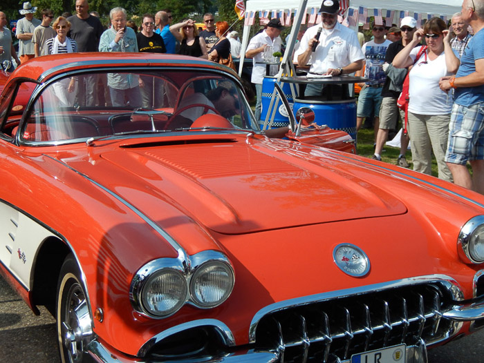 COOLPIX S9500- 1/800 Sek. bei f / 4,6- 198