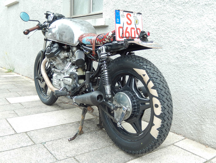 COOLPIX S9500- 1/100 Sek. bei f / 4,0- 84