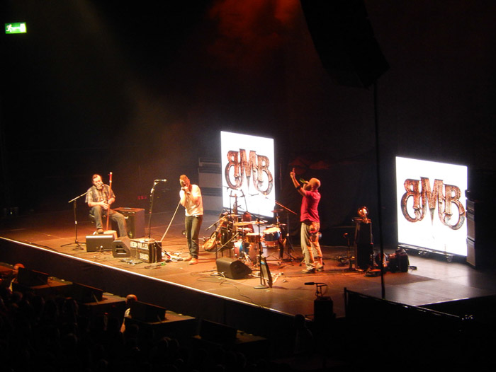 COOLPIX S9500- 1/6 Sek. bei f / 5,7- 67