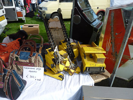 DMC-TZ7- 1/320 Sek. bei f / 4,0- 499