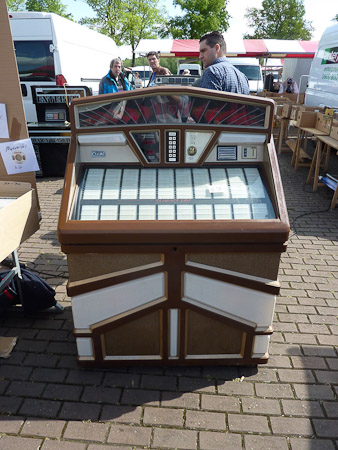 DMC-TZ7- 1/320 Sek. bei f / 4,0- 499