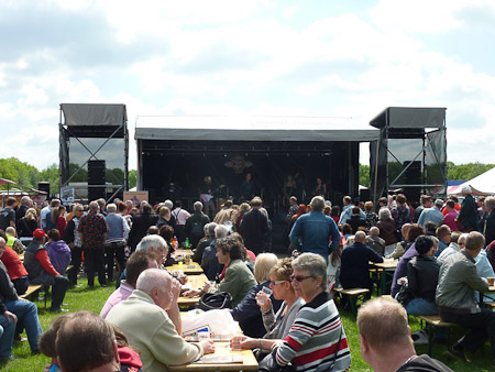 DMC-TZ7- 1/640 Sek. bei f / 4,5- 499